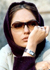 مهناز بازی را با مجموعه عشق گمشده در سال 1376 آغاز کرد

و پس از آن در دوستان به کارگردانی علی شاه حاتمی در سال 77

 به سینما راه یافت .